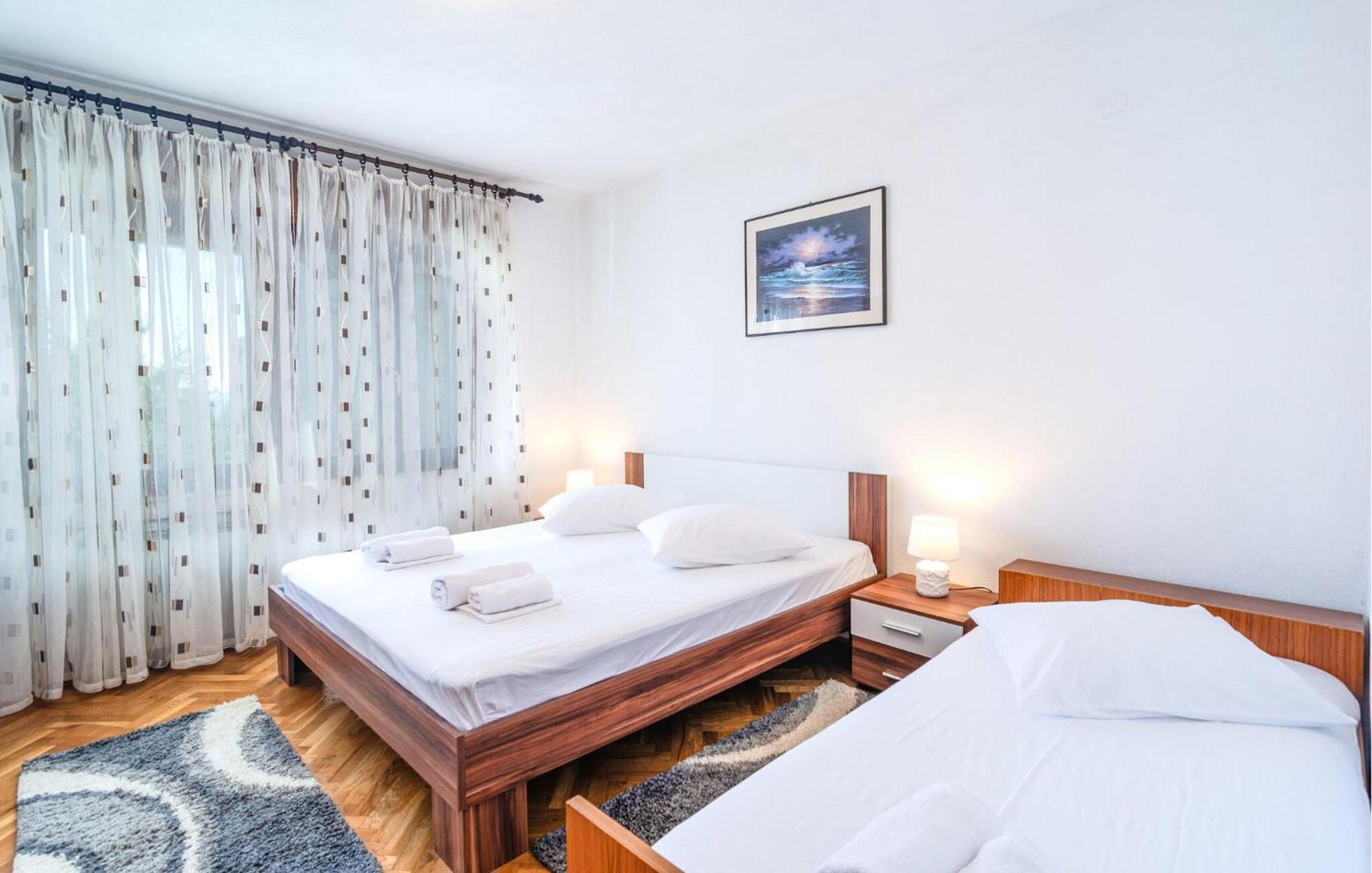 Amazing Apartment In Podstrana With Wifi Esterno foto